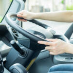 【画像】トラックのハンドルはなんでデカくて水平？　同じクルマなのに乗用車とは違うワケ 〜 画像6