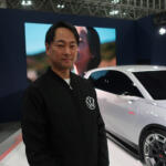 【画像】ちょっと笑い顔に変身！　新たなデザイナーが描いた「新型ポロGTI」のキモを聞いた【東京オートサロン2026】 〜 画像7