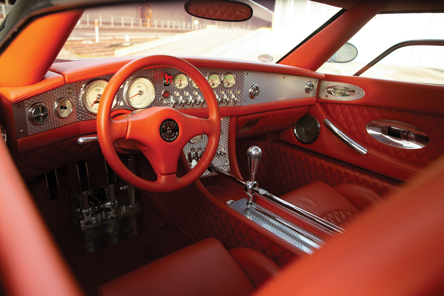 第４世代に進化したＣ８でスパイカー３度目の正直なるか【21世紀スーパーカーFILE #006】おらｎ 〜 画像13