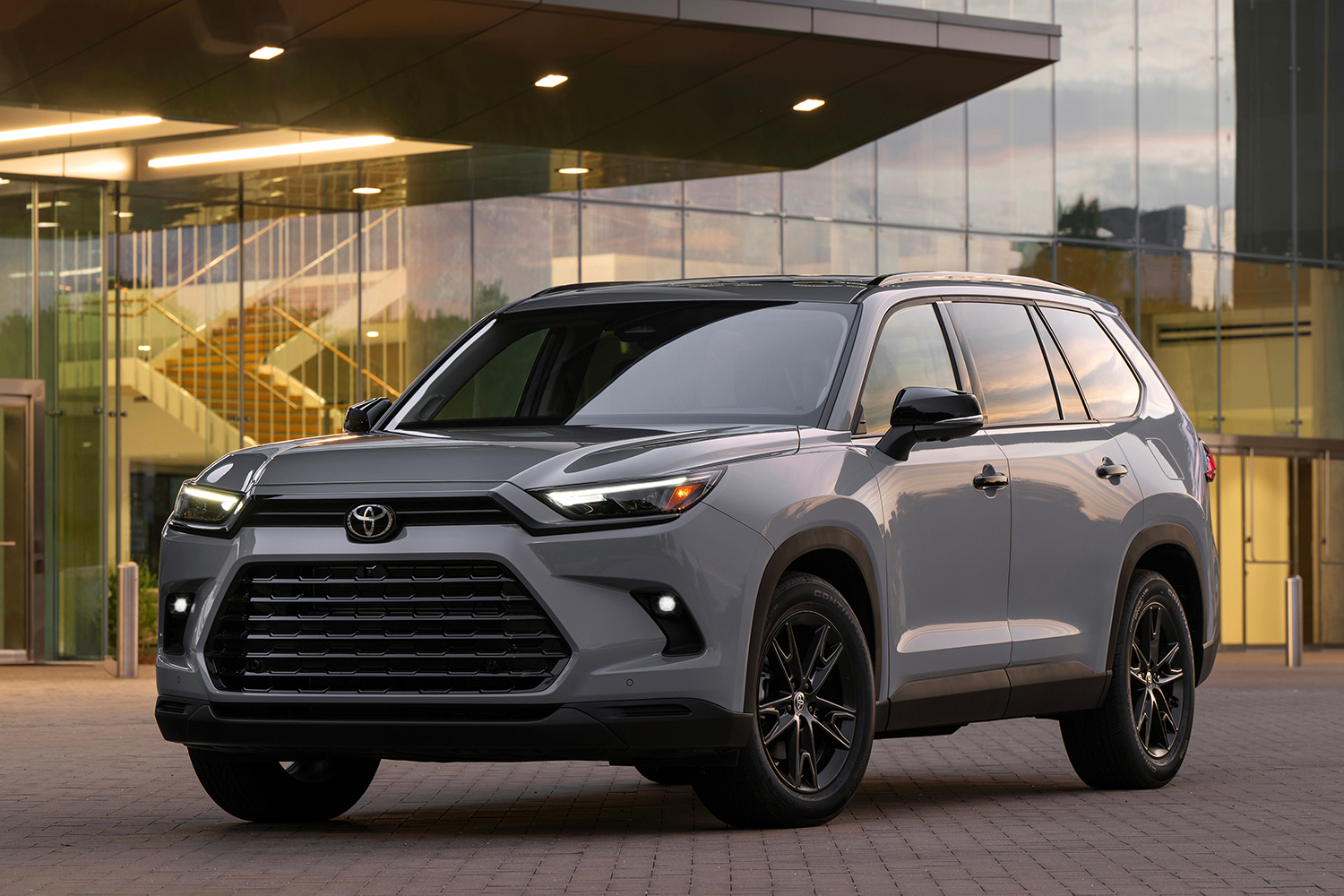 トヨタ・グランドハイランダーのフロントスタイリング