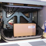 【画像】配送トラックの荷室への乗り降りは１日で建物26階分に相当ってそりゃ腰もやられる！　三菱ふそうが負担を「めちゃくちゃラク」にする荷室「コボディ」を開発中 〜 画像4