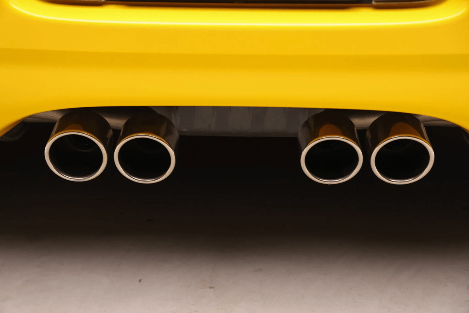 シボレー・コルベットZ06のマフラー