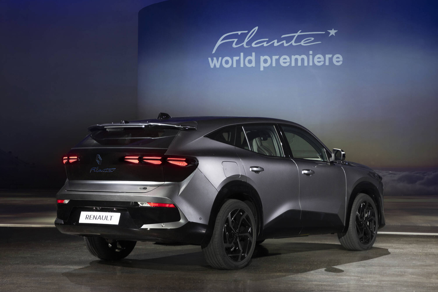 ルノーの新フラッグシップSUV「フィランテ」が美しすぎた 〜 画像4