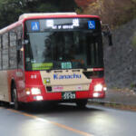 【画像】EVバスは難しいが電動化に一歩前進！　ディーゼル車の燃費改善に「ソーラーパネル」を積んでみた 〜 画像2