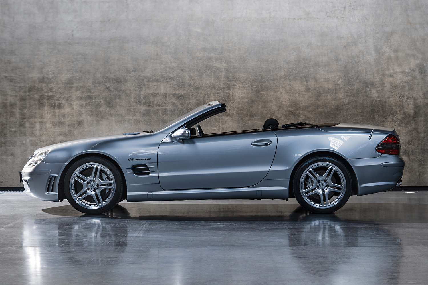 メルセデス・ベンツSL 55 AMGのサイドビュー 〜 画像14