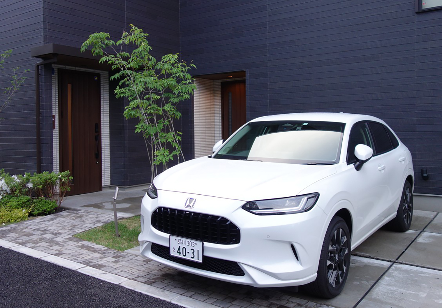 コテージの専用駐車スペースのイメージ 〜 画像18