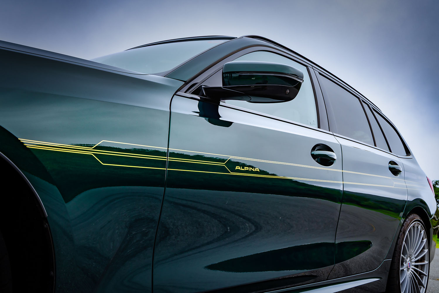 アルピナD3Sツーリングのデコライン