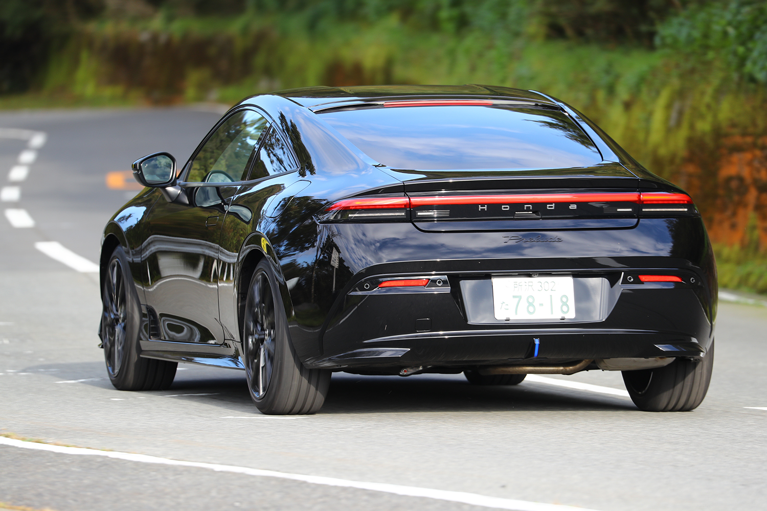 山道を走るホンダ・プレリュード 〜 画像5