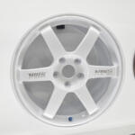 【画像】いまも大人気のホイール初代TE37が復刻……かと思いきやそうじゃない！　レイズの「30th ANNIVERSARY」のオリジナルと違う点をじっくり観察してみた 〜 画像20