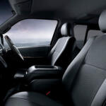 【画像】ちょ、この顔だけでも「スゴイ感」あるじゃん！　20年フルモデルチェンジしていないトヨタ・ハイエースが受けた大幅改良の中身 〜 画像5