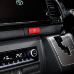 【画像】ちょ、この顔だけでも「スゴイ感」あるじゃん！　20年フルモデルチェンジしていないトヨタ・ハイエースが受けた大幅改良の中身 〜 画像6