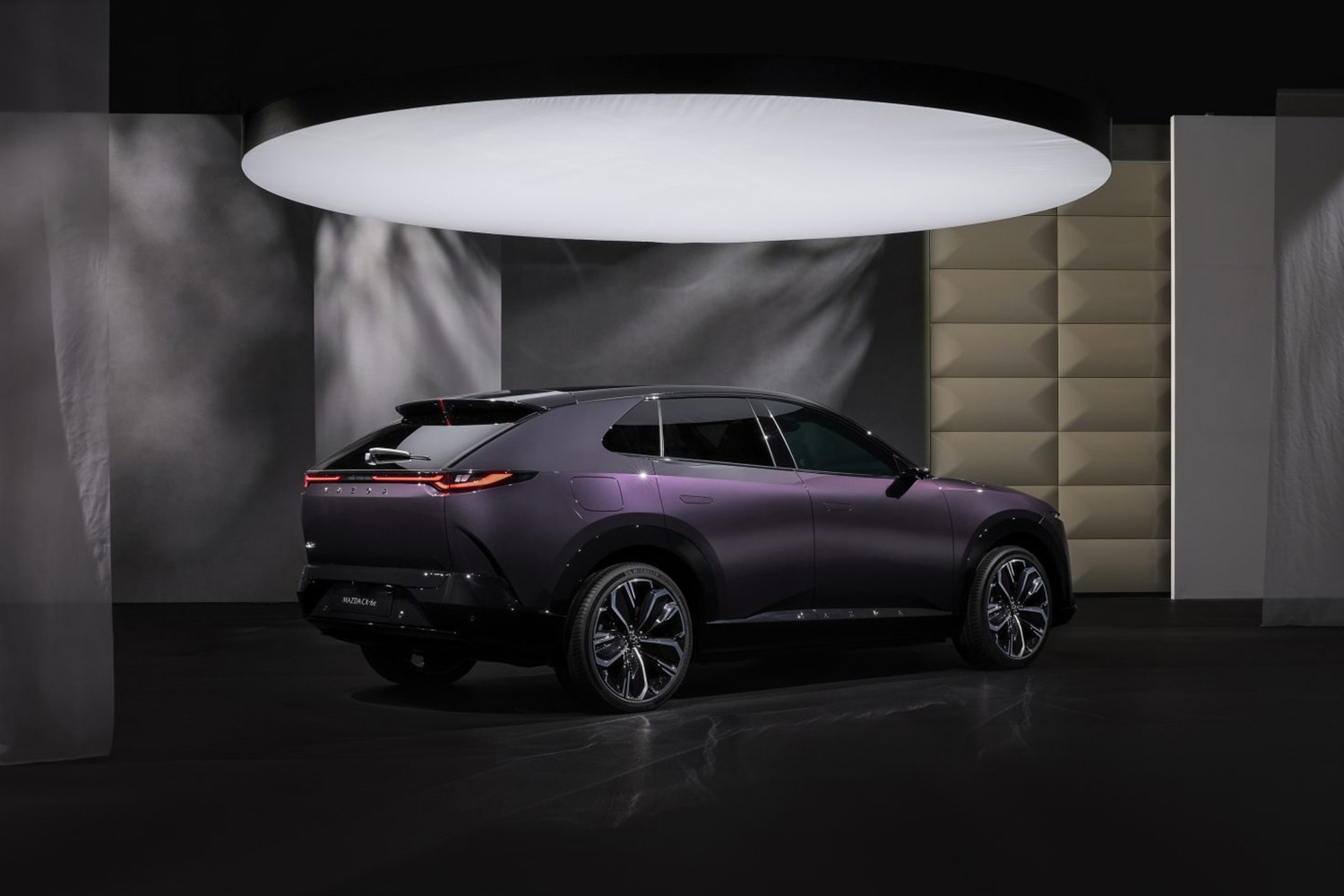 欧州にてマツダの新型電動SUV「CX-6e」がデビュー 〜 画像4