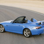 【画像】じつは日本の「タイプＳ」とは全然別モノ！　「S2000」に設定された「CR」の贅沢すぎる中身 〜 画像3