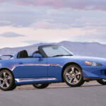 【画像】じつは日本の「タイプＳ」とは全然別モノ！　「S2000」に設定された「CR」の贅沢すぎる中身 〜 画像14