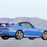 【画像】じつは日本の「タイプＳ」とは全然別モノ！　「S2000」に設定された「CR」の贅沢すぎる中身 〜 画像19