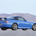 【画像】じつは日本の「タイプＳ」とは全然別モノ！　「S2000」に設定された「CR」の贅沢すぎる中身 〜 画像20