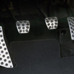 【画像】じつは日本の「タイプＳ」とは全然別モノ！　「S2000」に設定された「CR」の贅沢すぎる中身 〜 画像26