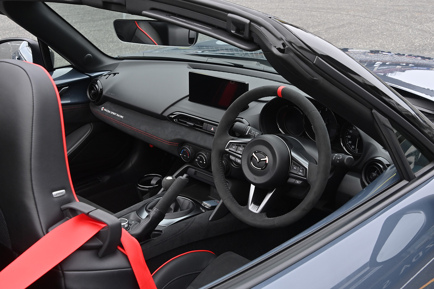 マツダスピリットレーシングロードスターのインテリア