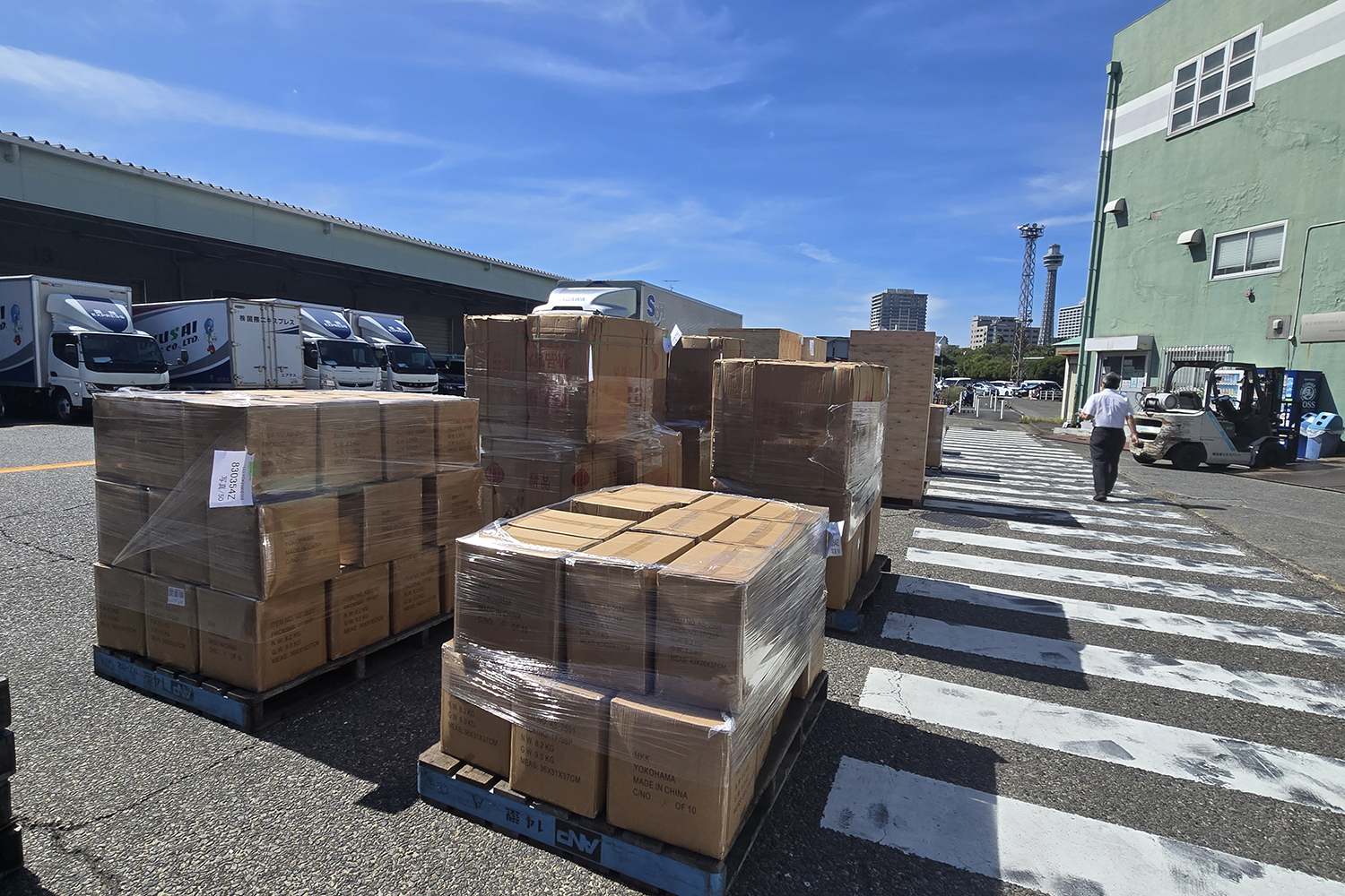 並ぶ貨物 〜 画像3