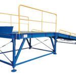 港で見かけた大きなスロープ！　荷物の積み込みに重要な意味をもつ「バンニングスロープ」の使い方とは