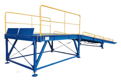 港で見かけた大きなスロープ！　荷物の積み込みに重要な意味をもつ「バンニングスロープ」の使い方とは