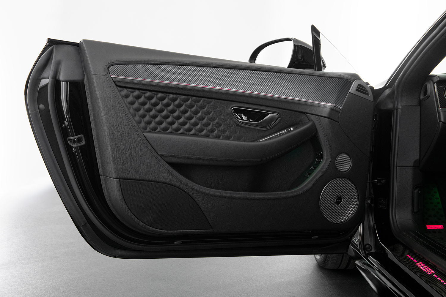 ベントレーをベースにブラバスが手がけた「900」シリーズ 〜 画像7