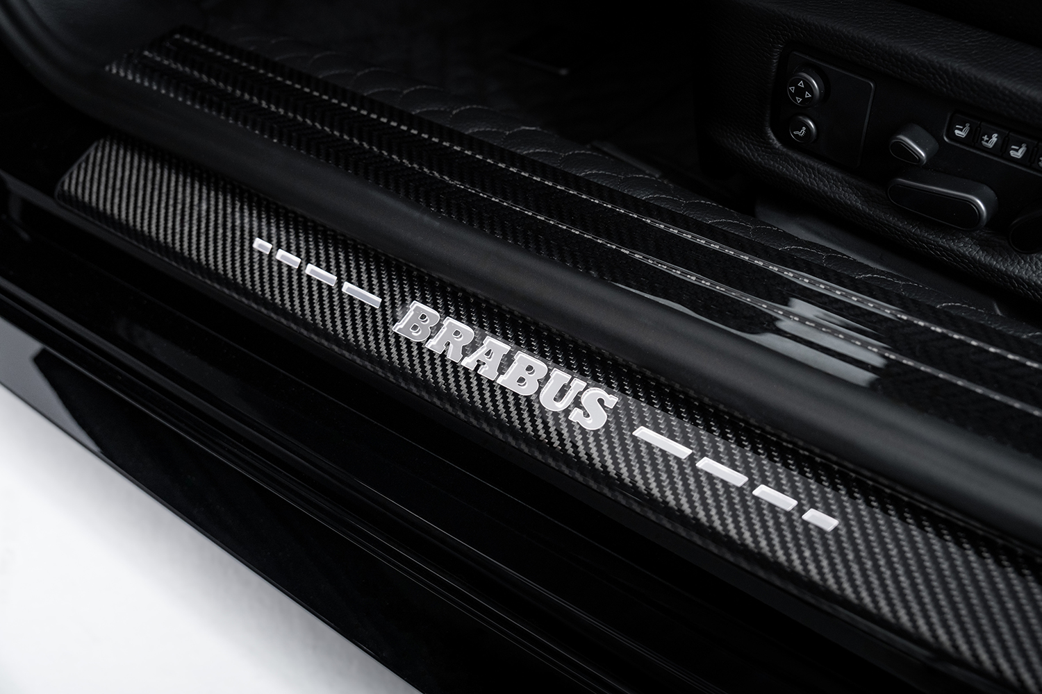 ベントレーをベースにブラバスが手がけた「900」シリーズ 〜 画像122