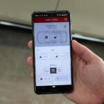 【画像】デッカイ駐車場でリモコンキーを連打してたら他人のクルマのドアが開いた……は昔の話！　いまどきのスマートキーは「兆」とか「京」とか天文学的なパターンが存在する 〜 画像6