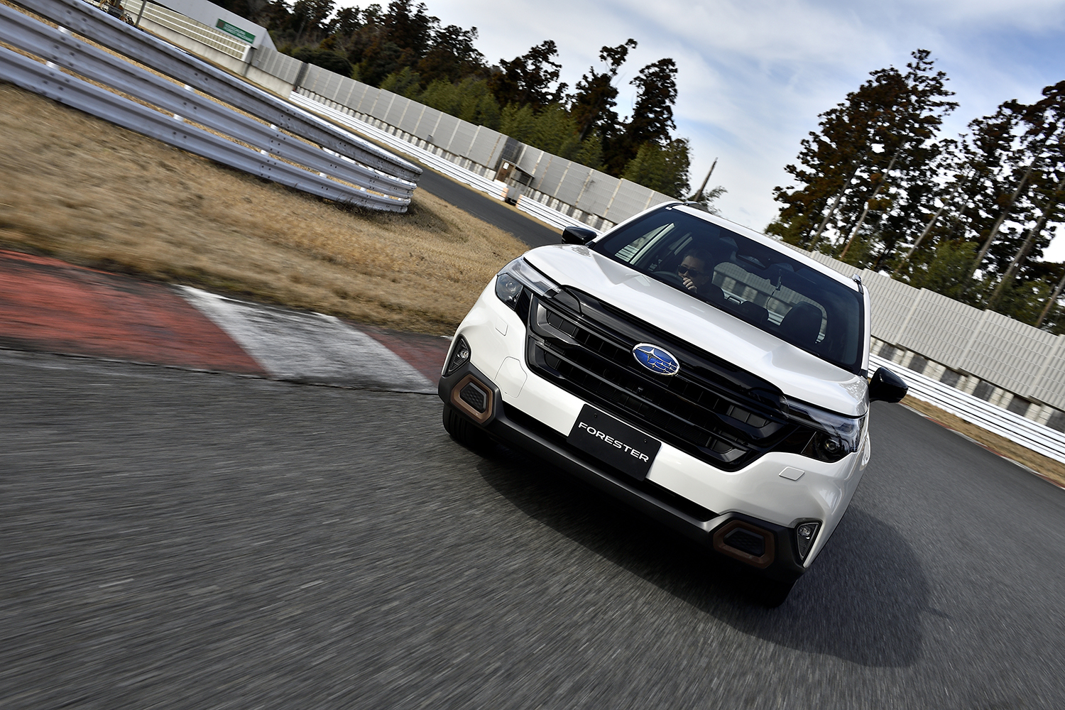 現行フォレスターに初代から脈々と受け継がれる「スバル流SUV」の核心に迫る 〜 画像6