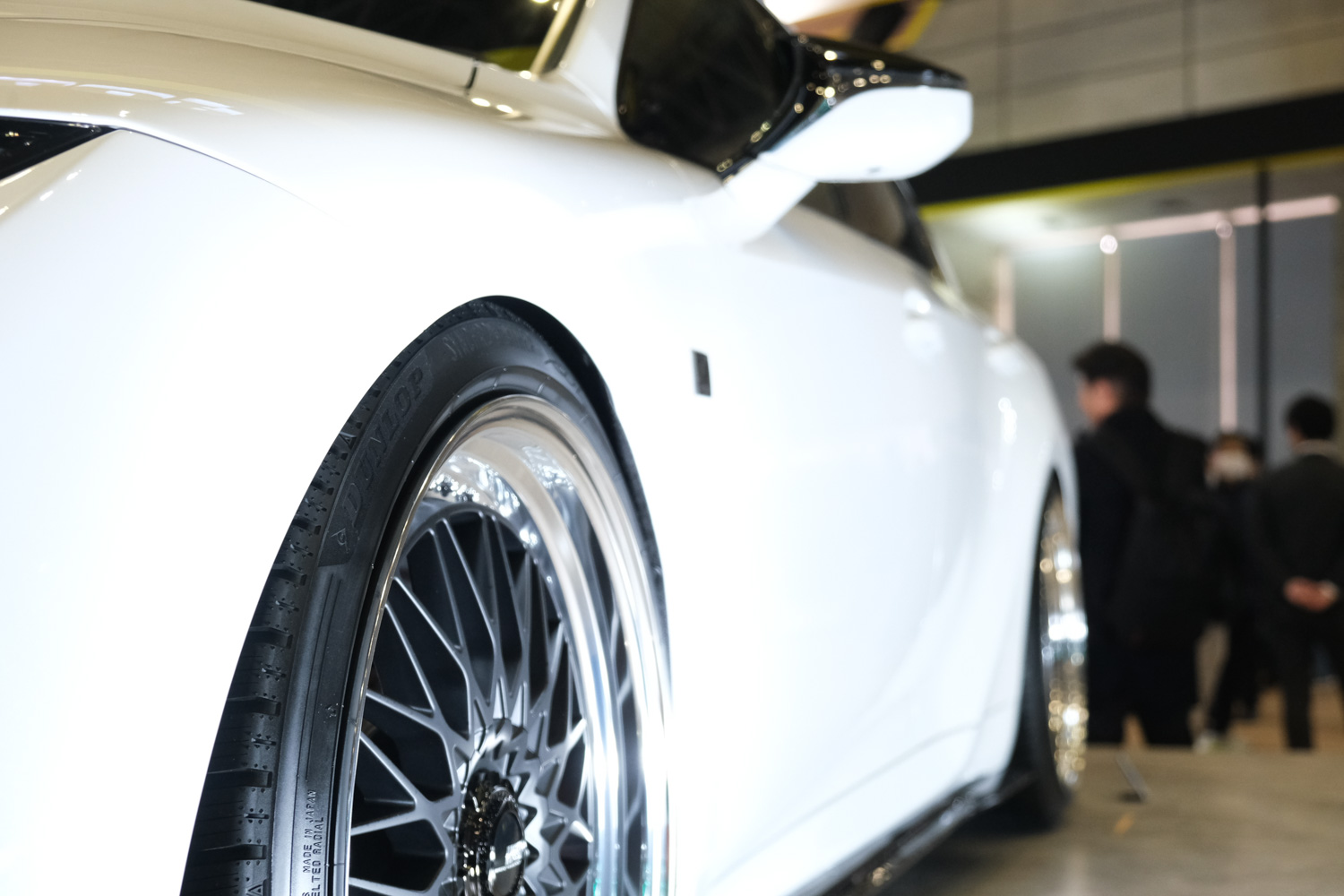 レクサスIS500 F SPORTパフォーマンスの足まわり