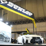 【画像】カスタムカーやドレスアップカーがオールシーズンタイヤを履いていてもいいじゃないか！　ダンロップ「シンクロウェザー」はデザイン良し性能良しのタイヤの優等生だった【東京オートサロン2026】 〜 画像1