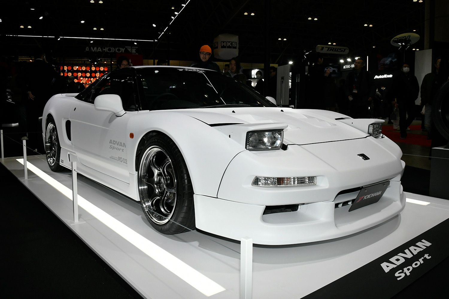 ５台のプレミアムスポーツカーがお出迎えする横浜ゴムは「アドバンスポーツV107」を激推し【東京オートサロン2026】 〜 画像3