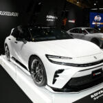 【画像】新車スポーツカーからカスタムSUVまでマッチングは良好！　５台のプレミアムスポーツカーがお出迎えする横浜ゴムは「アドバンスポーツV107」を激推し【東京オートサロン2026】 〜 画像1