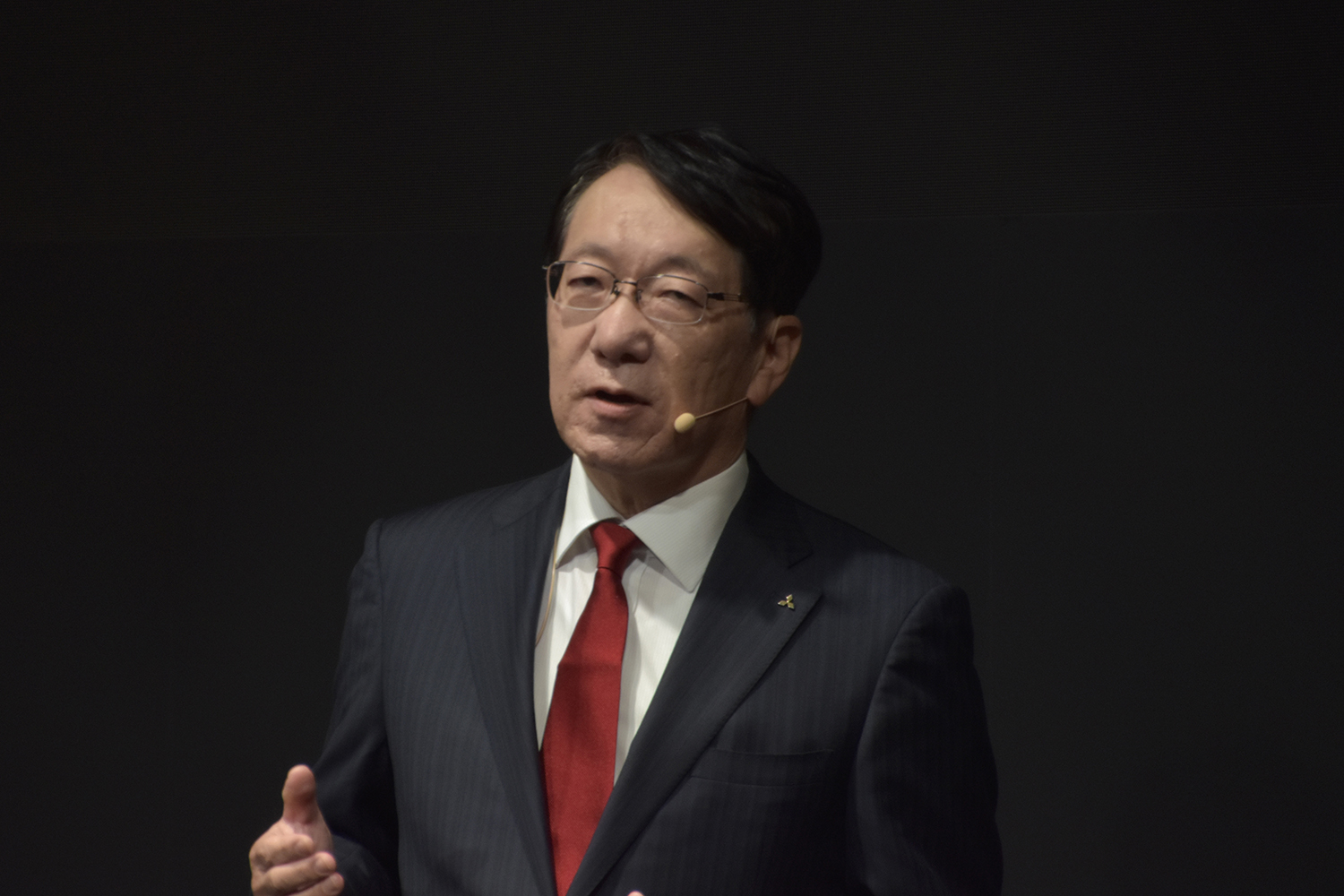 プレスカンファレンスに登壇した加藤隆雄社長 〜 画像8