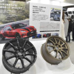 【画像】もはやレイズのホイール美術館！　押しも押されもせぬ名ホイール「TE37」30周年の記念展示が圧巻の内容【東京オートサロン2026】 〜 画像2