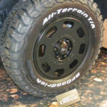 【画像】圧巻の展示量に圧倒される！　スポーツカーからSUVまですべてのカテゴリーを網羅する「MID」ブースがホイール大展示場だった【東京オートサロン2026】 〜 画像8