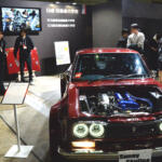 【画像】バリバリの若者がレトロな世界を再現！　日産自動車大学校の学生製作がおじさんにドンズバ【東京オートサロン2026】 〜 画像1