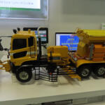 【画像】地味にハイテクな「凍結防止剤散布車」！　冬でも安心して高速を走れるのはコイツのお陰!! 〜 画像1