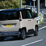 【画像】【試乗】スーパーハイトワゴンの使い勝手と悪路走破性を併せもつ！　新型デリカミニは誰もが買って間違いなしのオールラウンダー 〜 画像3