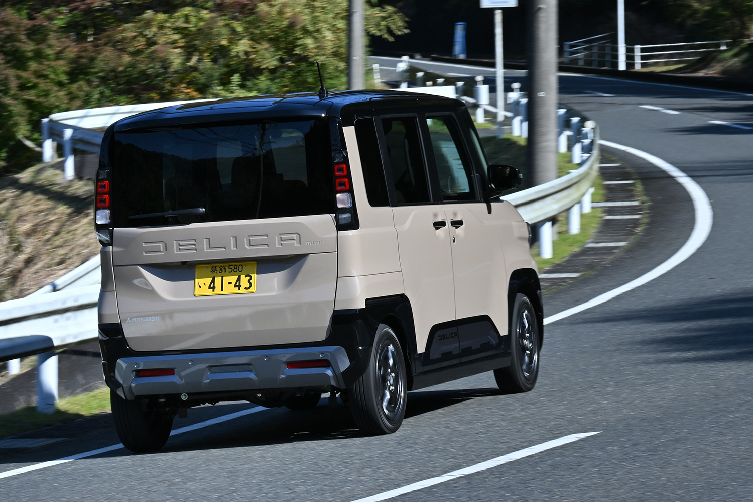 新型デリカミニのリヤスタイリング