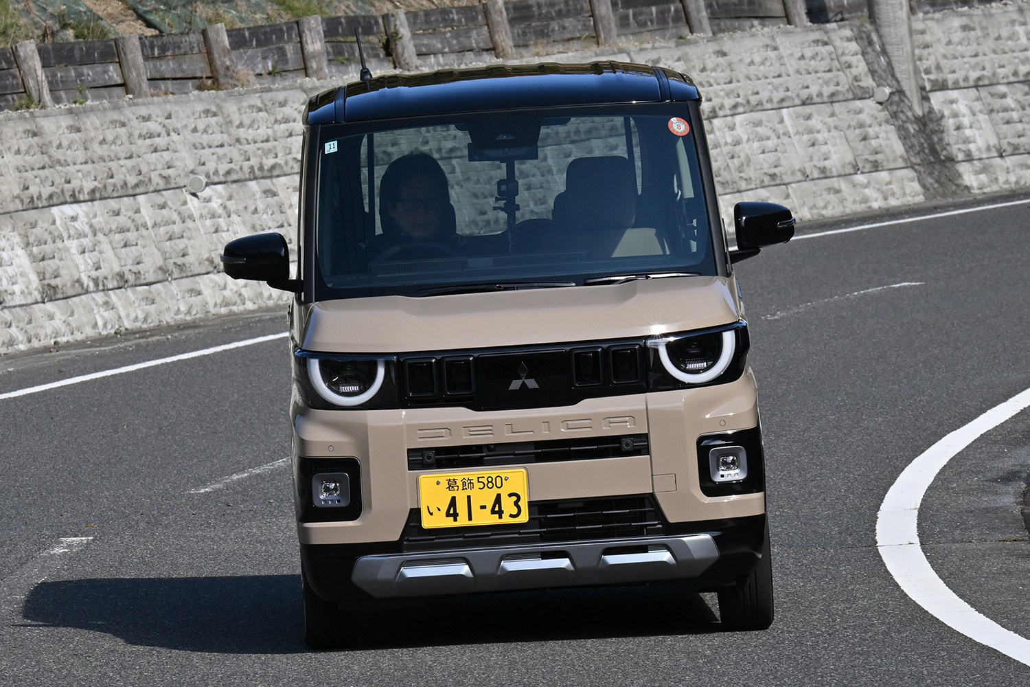 新型デリカミニのフロントスタイリング