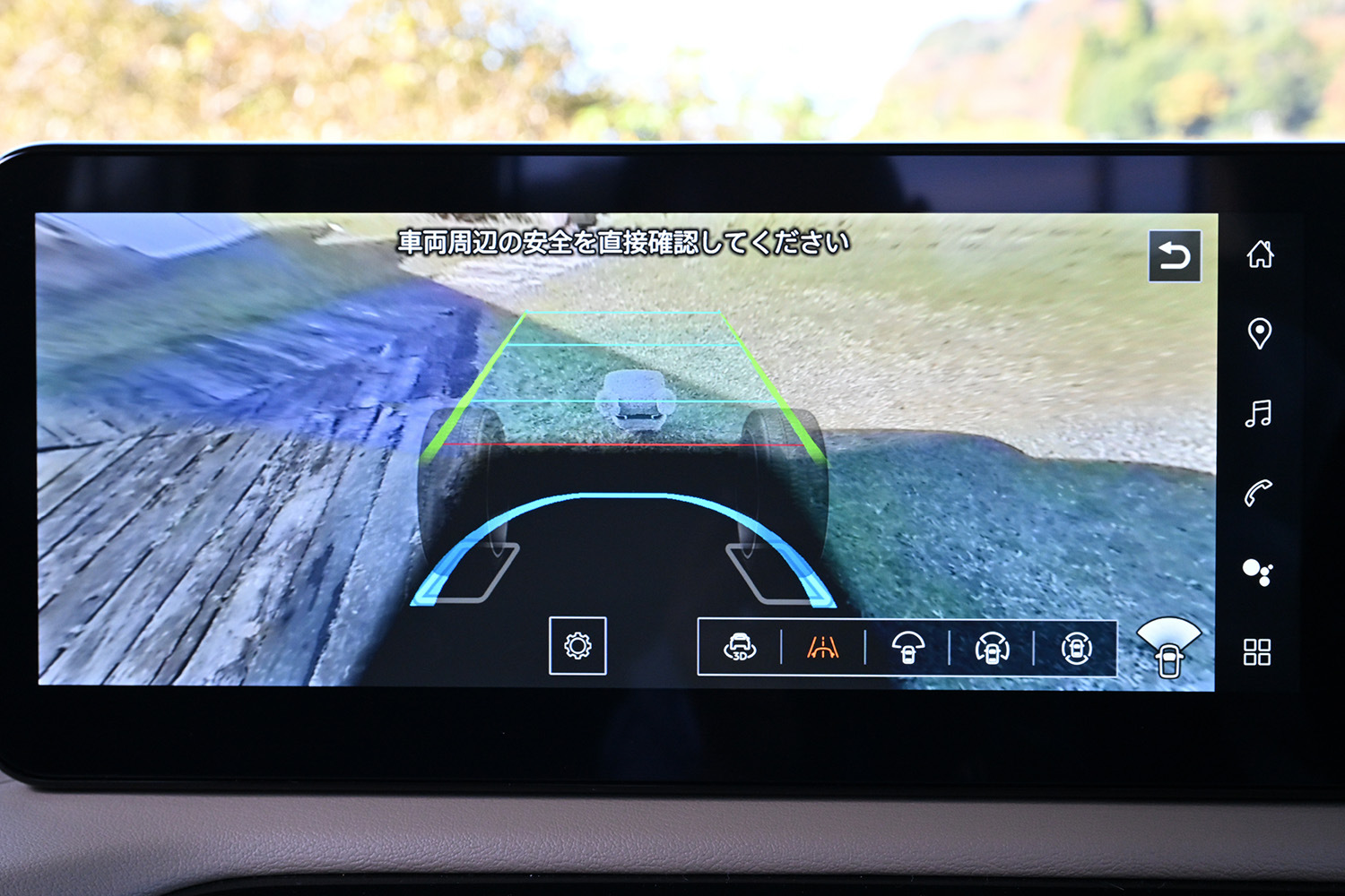 新型デリカミニのマルチビューカメラ