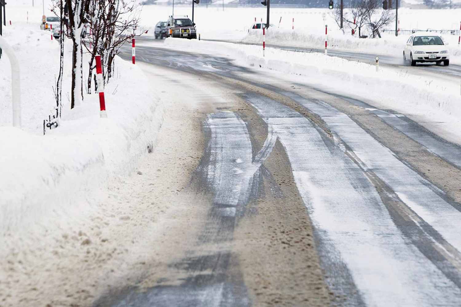 路面が凍結しているイメージ