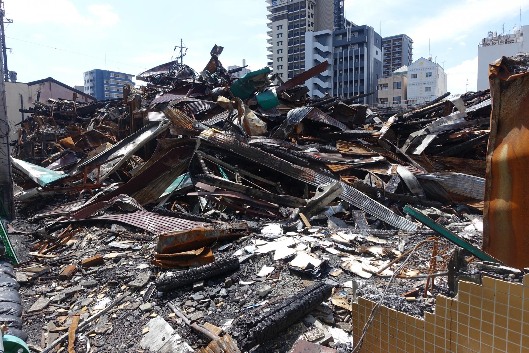 火災で焼け落ちた住居