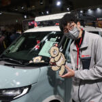 【画像】クルマを「着る」って楽しい毎日が待ってる予感！　ダイハツ「ムーヴ #ootd」の男性にも刺さるポップさの秘密 〜 画像6