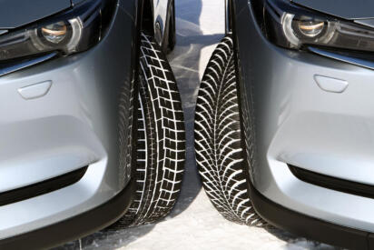 いくら言っても現れる「降雪時のノーマルタイヤ走行」！　もっと強制しないとヤバい時代にきている!!