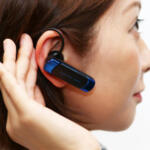 運転中のハンズフリー通話は違反じゃなくても危険じゃない？　「３分間電話の日」に考える車内通話の落としどころ