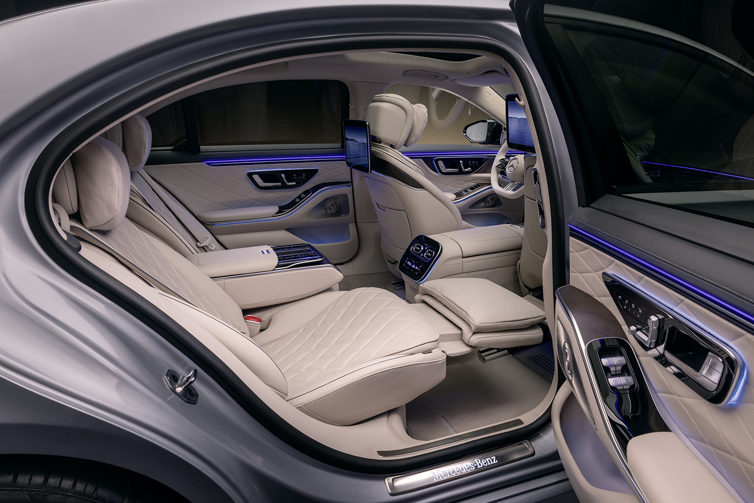 メルセデス・ベンツから新型Sクラスが登場 〜 画像40