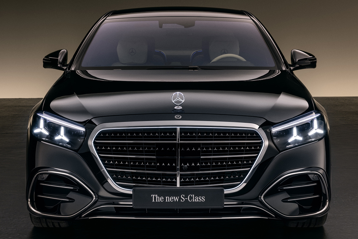 メルセデス・ベンツから新型Sクラスが登場