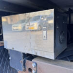 【画像】中型トラックは「ほぼ」乗ってきたぜ……ウイング車がまだだった！　念願かなって知り合いのウイング車を穴が空くほど観察してみた 〜 画像1